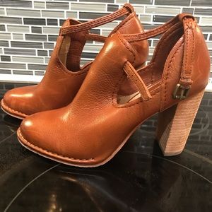 Frye Margaret Shootie